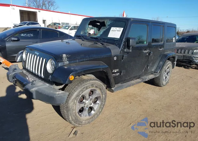 1C4BJWEG1JL846880: 44167959