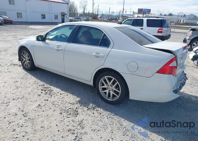 3FAHP0JA6CR313067: 44167057