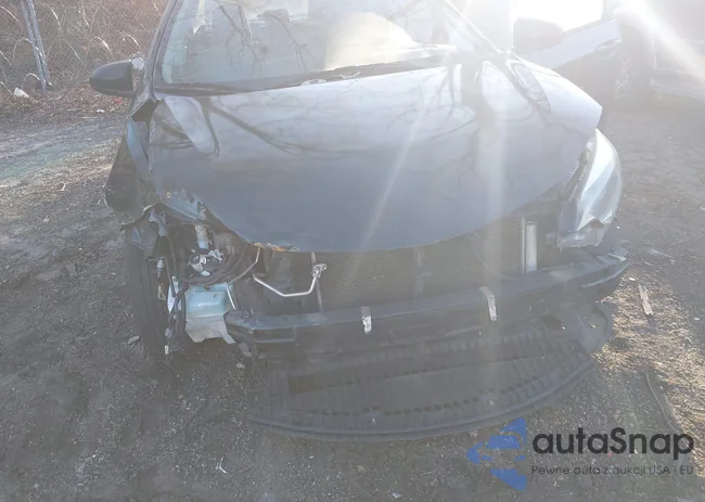 2T1BURHE4FC476977: 44167072