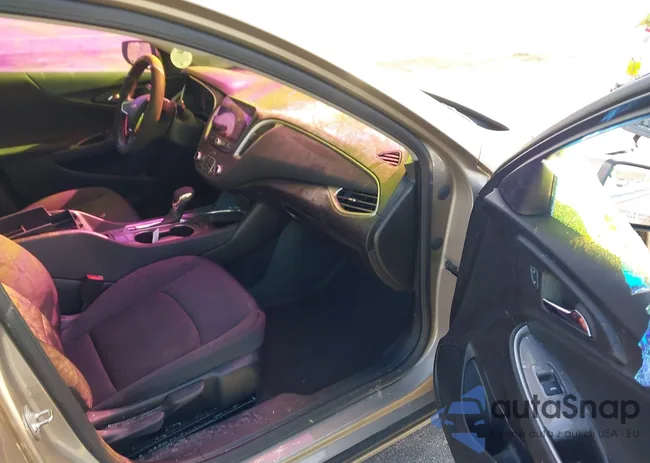 1G1ZD5ST4RF241496: 44167084