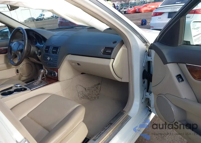 WDDGF8BB5BR157571: 44167233