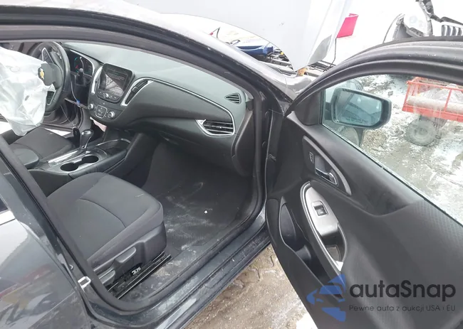 1G1ZE5ST2HF292233: 44167284