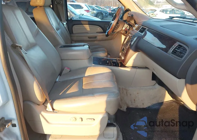 1GKFK668X7J280197: 44167294