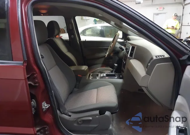 1J8HR48N68C206586: 44167338