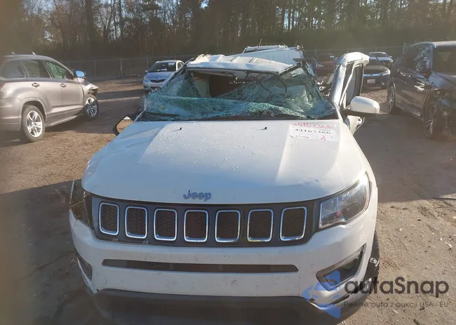 3C4NJCBB8JT267765: 44167366