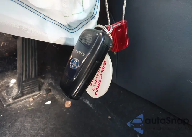 2T3D6RFV9MW012415: 44168509