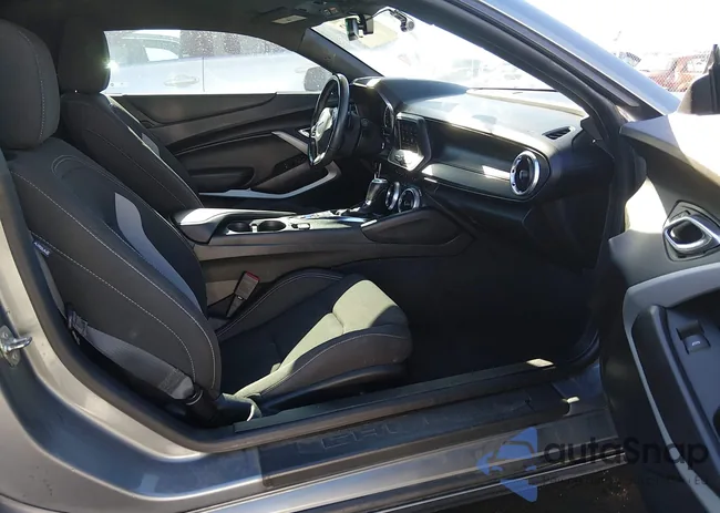 1G1FB1RS8M0100165: 44168542