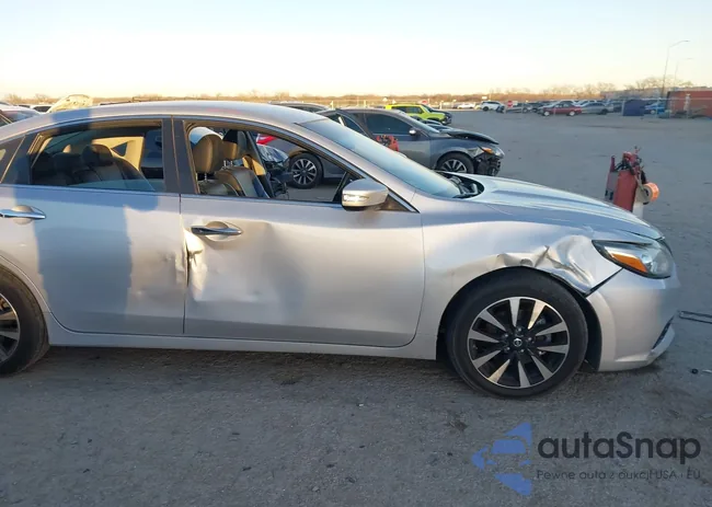 1N4AL3AP1JC212730: 44168556