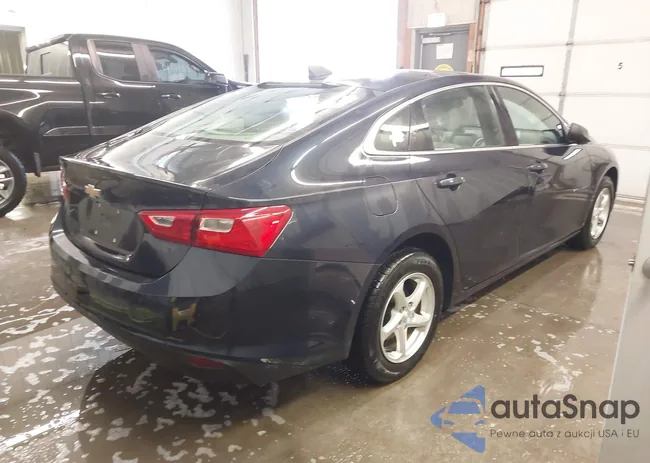 1G1ZB5ST1HF247227: 44168563