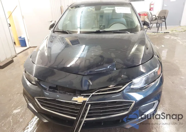 1G1ZB5ST1HF247227: 44168563