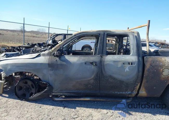 1C6RR6GG0DS712349: 44168582