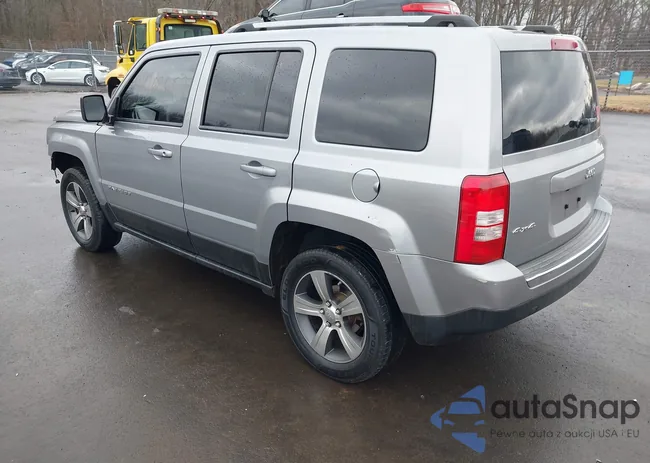 1C4NJRFB0GD753207: 44168609