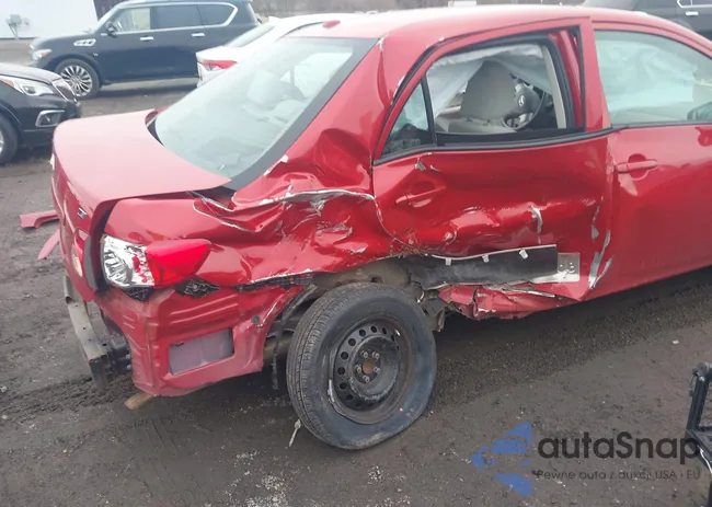 2T1BU4EE7AC281925: 44168610