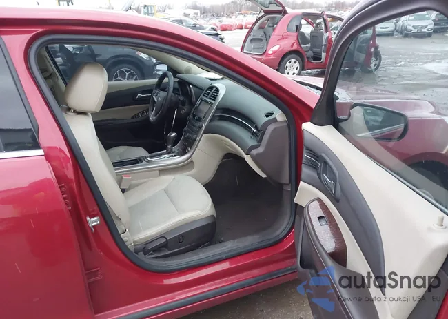 1G11D5RR6DF102681: 44168613