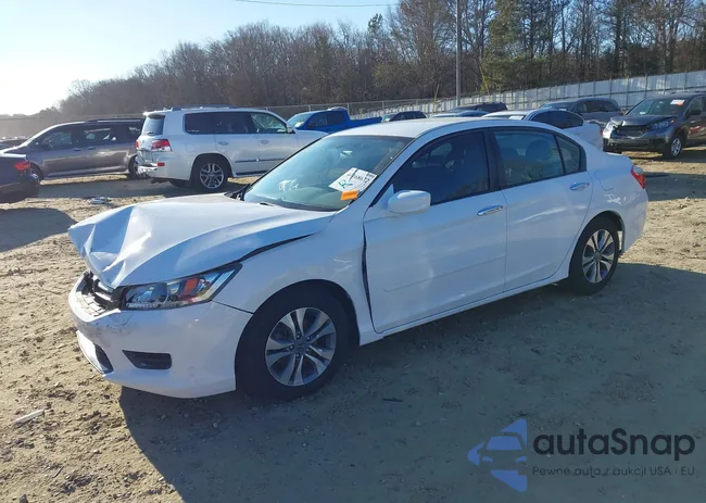 1HGCR2F39FA167302: 44168672