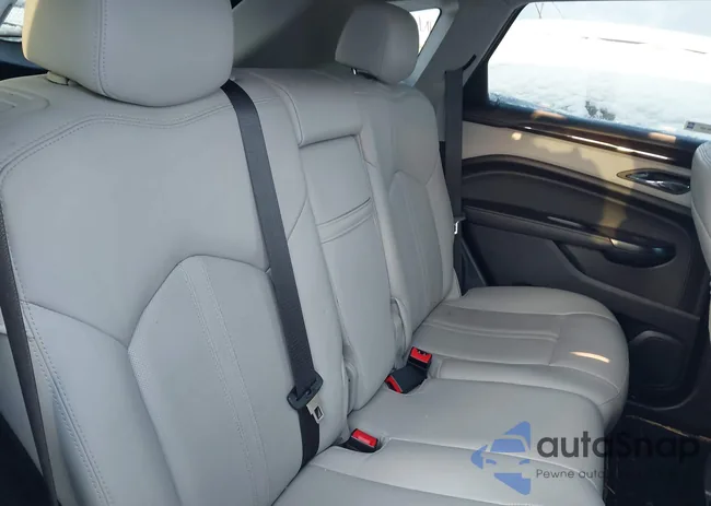 3GYFNEE38GS504417: 44168683