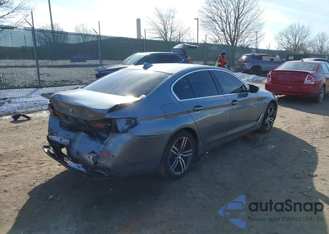 WBA13BJ04MWW89577: 44168743