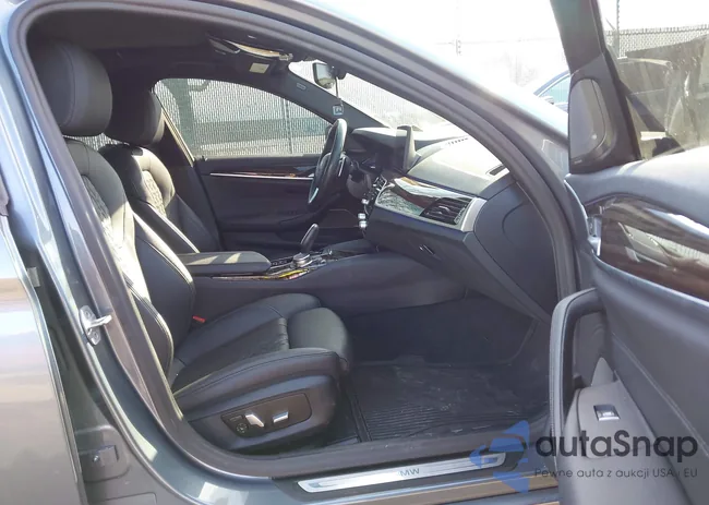 WBA13BJ04MWW89577: 44168743