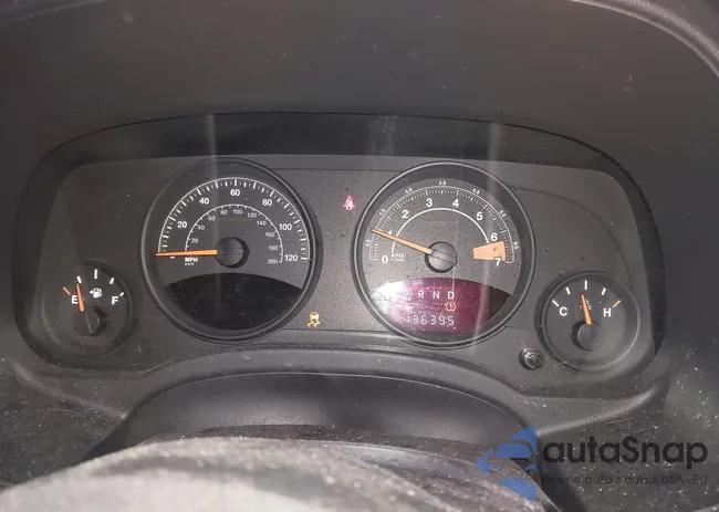 1C4NJRFB5ED555056: 44168841