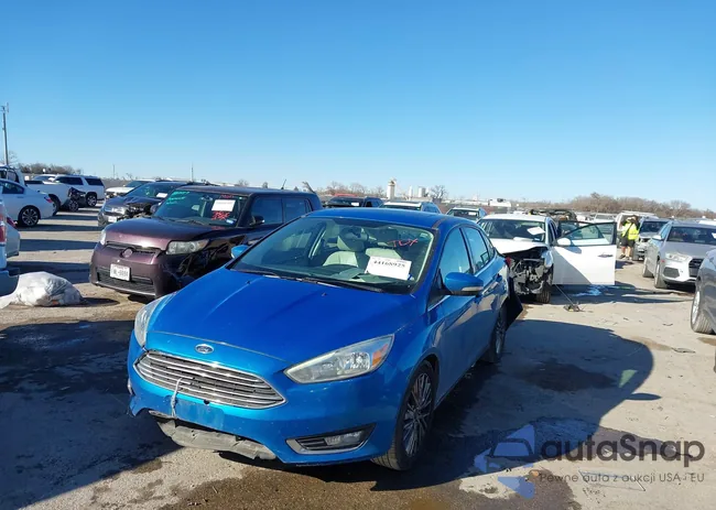 1FADP3J27GL275359: 44168925