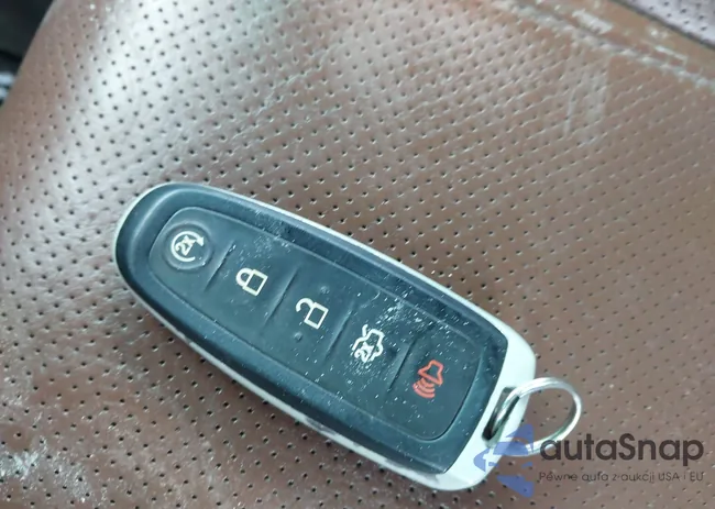 1FM5K8F86FGB95240: 44168931