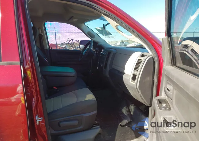 1C6RD6KP3CS268940: 44168044