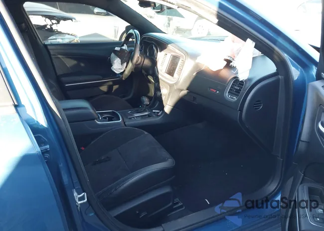 2C3CDXGJ6MH592664: 44168046