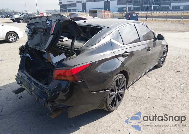 1N4BL4CV4NN304205: 44168053