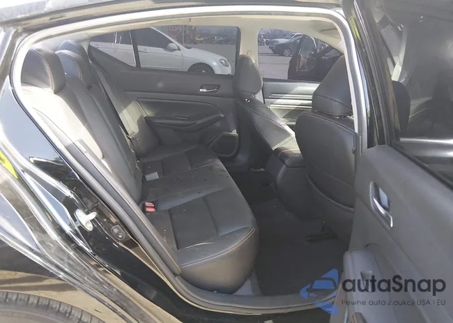 1N4BL4CV4NN304205: 44168053