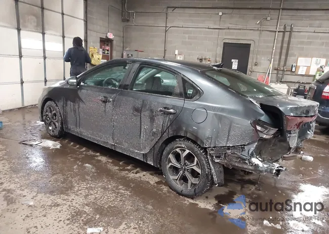 3KPF24AD1KE110143: 44168092