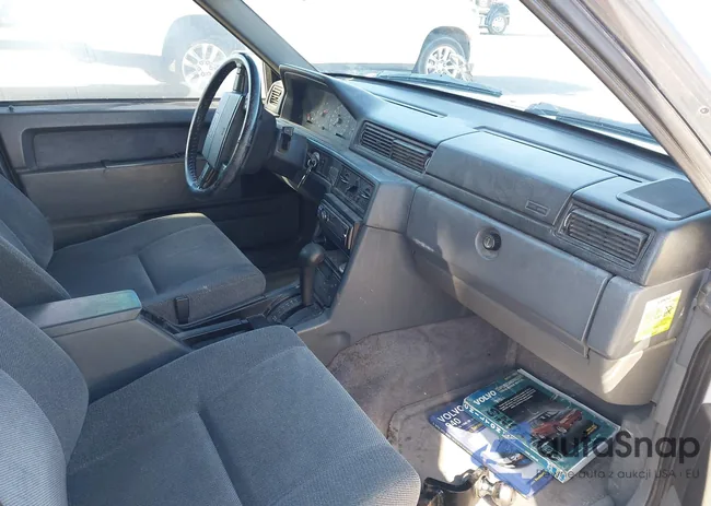 YV1JW8615S1134561: 44168335