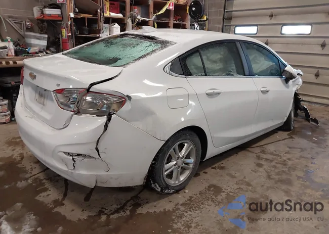 1G1BE5SMXH7140852: 44168437