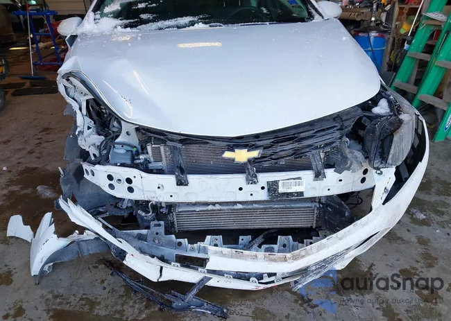 1G1BE5SMXH7140852: 44168437