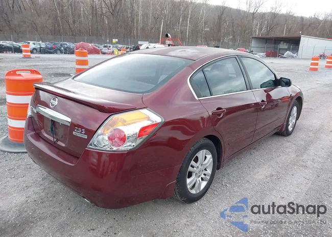 1N4AL2AP5BC136375: 44169493