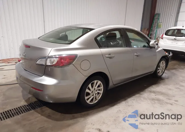 JM1BL1VF2C1515423: 44169516