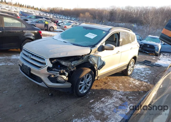 1FMCU9GD0HUB22498: 44169582