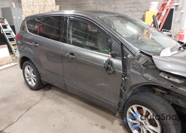 1FMCU9GD5KUA60300: 44169635