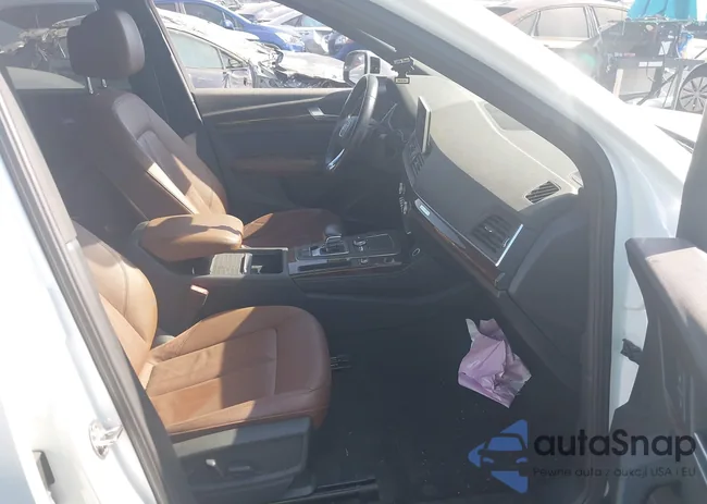 WA1BNAFY0L2098656: 44169703