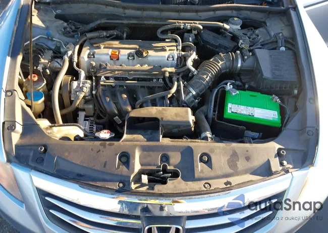 1HGCP2F8XBA153145: 44169810