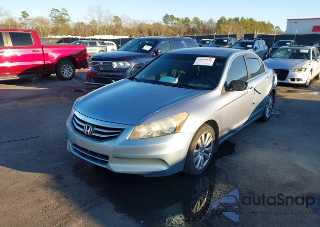 1HGCP2F8XBA153145: 44169810