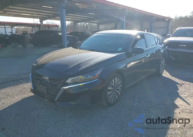 1N4BL4DV3PN340582: 44169882