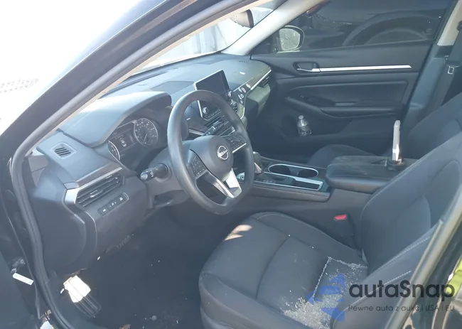 1N4BL4DV3PN340582: 44169882