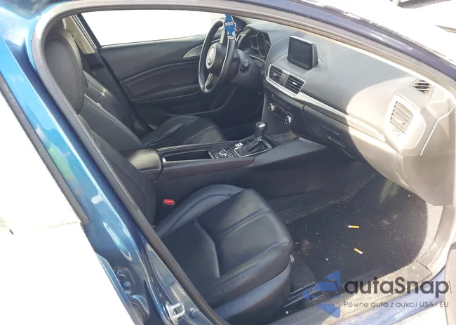 3MZBN1L37JM275401: 44169953