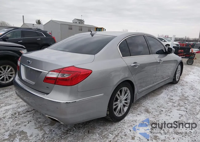 KMHGC4DF3CU170440: 44169964