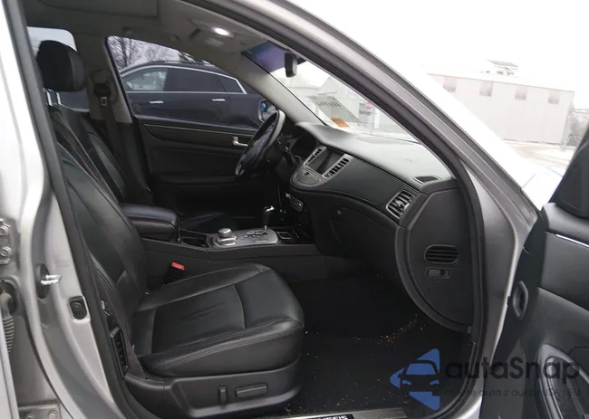 KMHGC4DF3CU170440: 44169964