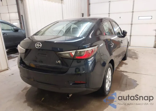 3MYDLBZV3GY134425: 44169309