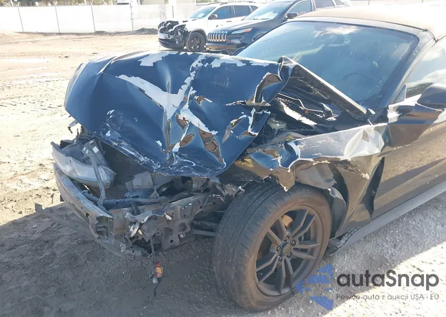 1FATP8UH1H5267384: 44169323