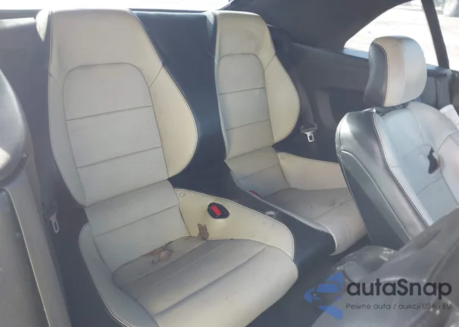 1FATP8UH1H5267384: 44169323