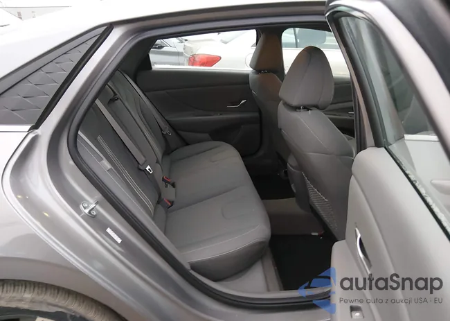 KMHLS4DG3RU751214: 44169332