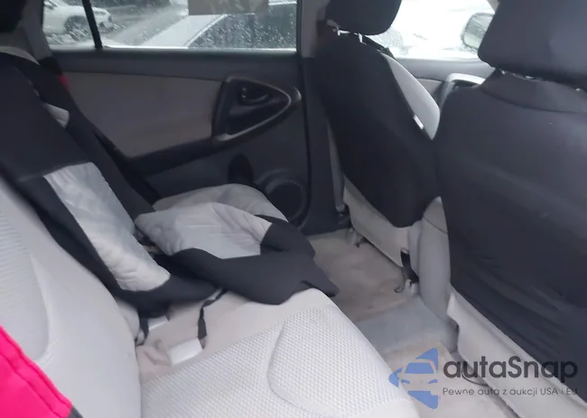 2T3BF4DV6BW089902: 44169392